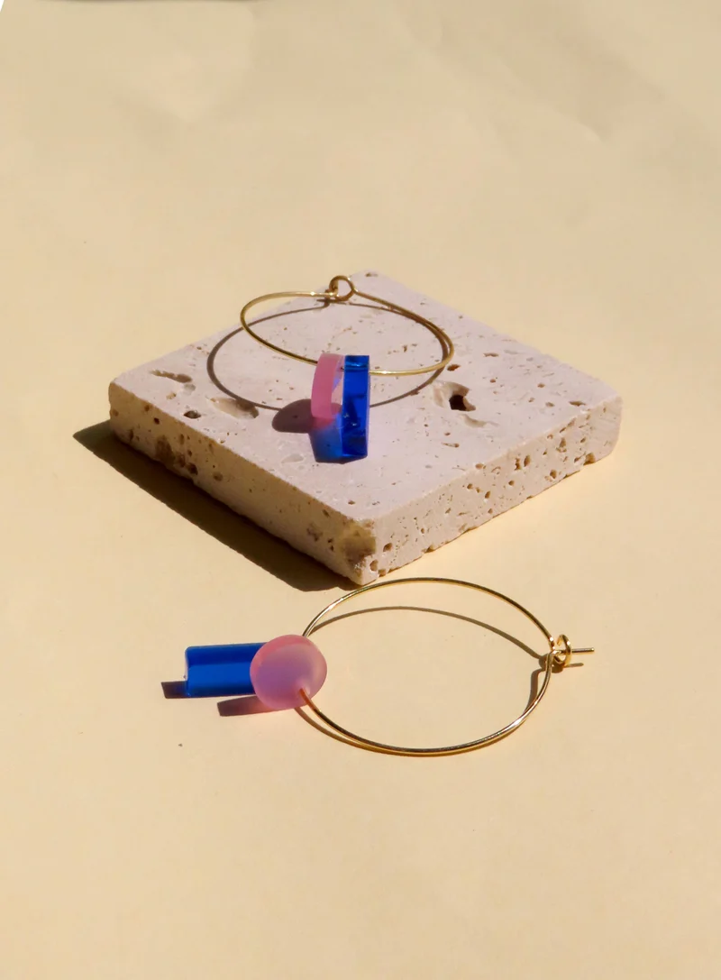 Niemalsmehrohne - Dots mit Stick Hoops aus vergoldetem Edelstahl in königsblau & eisrosa